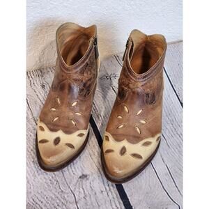 RETIRED Sundance Ankle Boots by Vera Cruz, Size 38